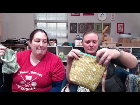 TheKnitGirllls Ep464 - Fluffy Guest Star