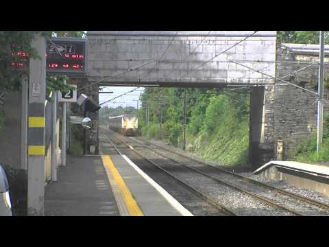 Irish Rail 201 loco 231 + enterprise set 9004 pass Portmarnock