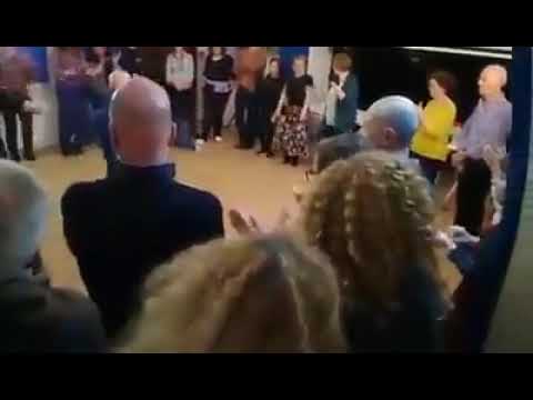 Lezione di Tarantella Calabrese. Dimostrazione della danza di tradizione prima della pandemia