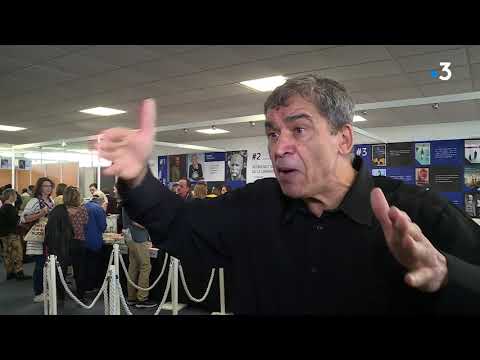 Dans les allées de "Lire en poche" à Gradignan