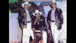 CUATRO ESPADAS- CHALINO SANCHEZ CON EL TRIO DINASTIA HIDALGUENSE