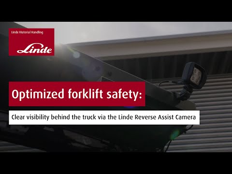 Optimized forklift safety: Clear visibility behind the truck via the Linde Reverse Assist Camera