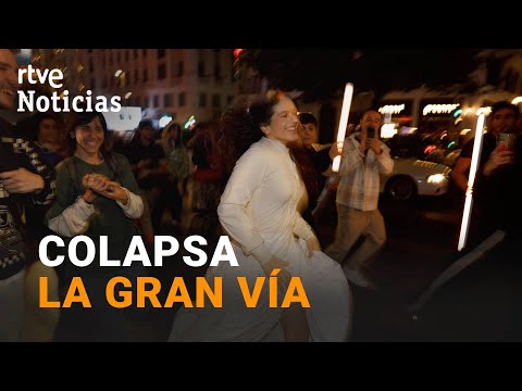 Rosalía monta una yincana en el centro de Madrid para anunciar su nuevo disco, ‘Lux’