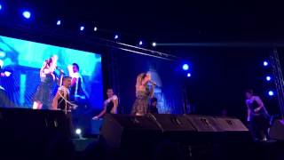 El Nin Yo - Tata Young in Vientiane 2015