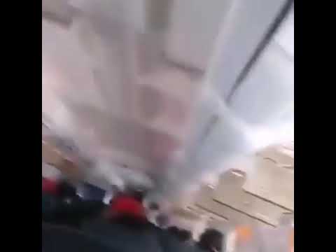 Aterrizaje de emergencia , desprezurizacion de la cabina