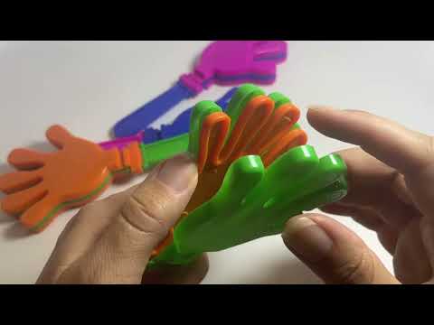 Large hand clapper noisemaker toy