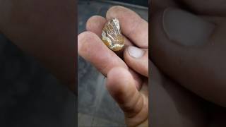 Einen Stein durchsägen und mal schauen was drin steckt #mineralien #Achat
