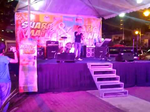 Mungkir Bahagia - Syafeek