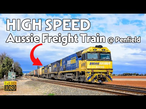 High Speed Aussie Freight Train Through Penfield, SA!