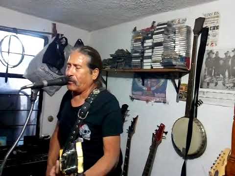 No te empines ni te agaches.Figuer Band.