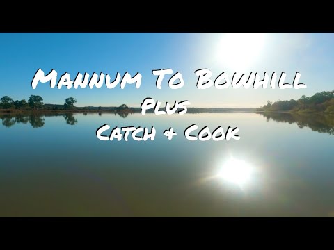 Exploring the River Murray in my little houseboat. Mannum to Bowhill + Callop catch & cook.