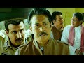 Boss पुलिस ने अक्षय कुमार के पापा को परेस�