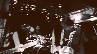 PAPERWINGS - A Year In The Past Forever In The Future (GRADE COVER ) LIVE