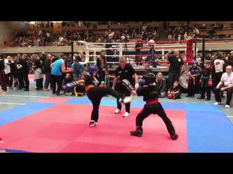 2016-11-19 Open World Cup der WMAC Tobi Müglich Halbfinale -35Kg- Sugambrer Fightclub