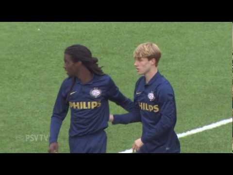 Fantastisch doelpunt Dani van der Moot (PSV B1)