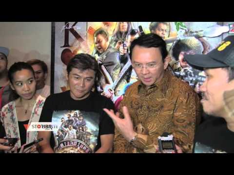 Keseruan Ahok Nonton Film Comic 8