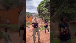 Download lagu Gata Only - FloyyMenor ft Cris Mj mp3 Download lagu Gata Only - FloyyMenor ft Cris Mj mp3