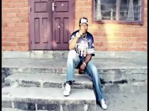 Les Professionnels Feat Chandelle Dans Saphir (Clips Officiel)