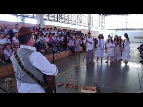 Tema de vestibular é retratado em peça de teatro