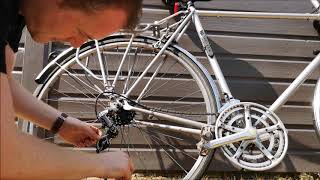 How to Get a Chain Back on the Derailleur of a Bike