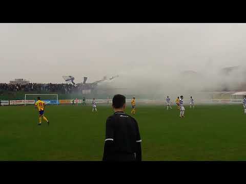 Ripensia - ASU POLITEHNICA (0-2) Peluza (naturală) Sud Smoke