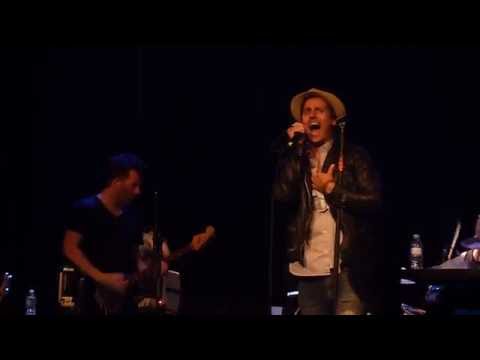 I Mother Earth with Raine Maida (Our Lady Peace) - Grace, Too (Tragically Hip cover)