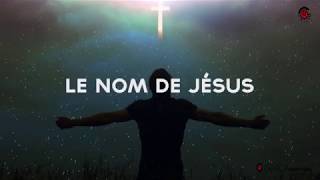 Le nom de Jésus SINACH Cover