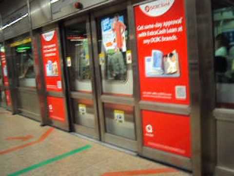 MRT (Mass Rapid Transit) Singapura