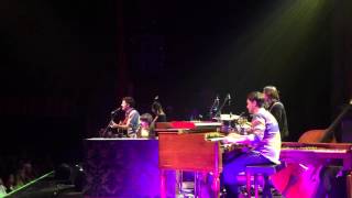 Norah Jones and Wes Hutchinson cover Drivin' N Cryin's 'Straight To Hell'