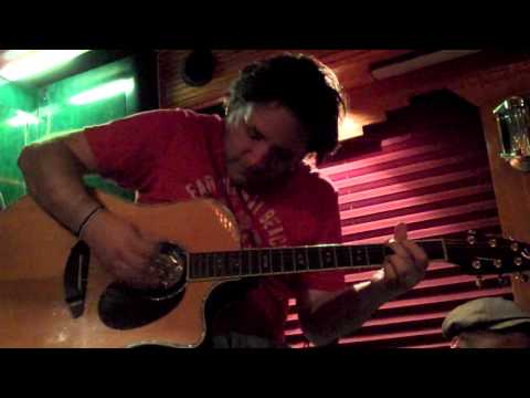 The Dirt Drifters - Jeff Middleton - Jesse's Girl (10/13/2011 - Tour Bus Jam Session)