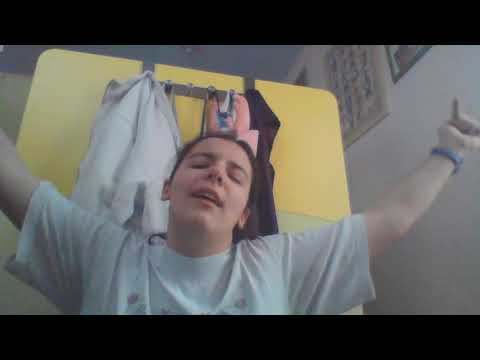 MICHELOTTI Emma 2^ C  Liceo Scienze Applicate - "Wake Up" da "Julie and the Phantomps"