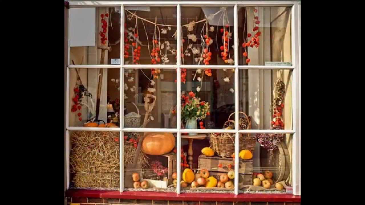 Fall window display decorating ideas