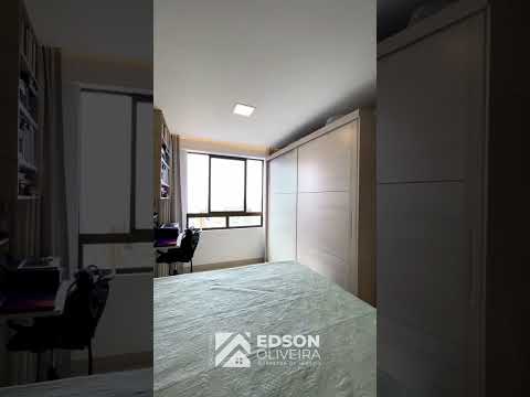 APARTAMENTO EM CODOMÍNIO CLUBE RESIDENCE DE ALTO PADRÃO, ANDAR ALTO E VISTA MAR