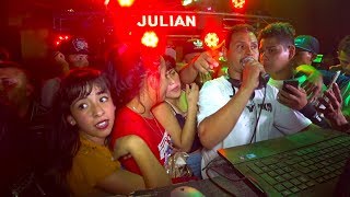 UNA CUMBIA QUE PASO A LAS HISTORIA CON SONIDO PIRATA //MIRANDO A LA LUNA// SALON MARGARITAS