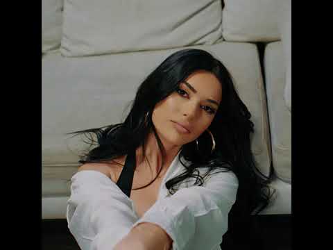 Zoya - Meke ka (OFFICIAL VIDEO) 2025