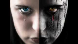 Don&#39;t Look To The Eyes Of A Stranger~Iron Maiden -m.m.wmv