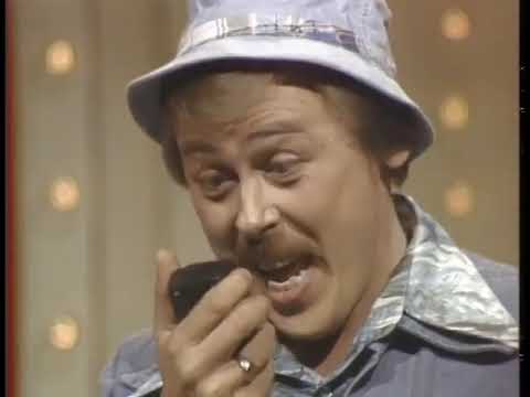 Cledus Maggard   The White Knight   Pop Goes The Country