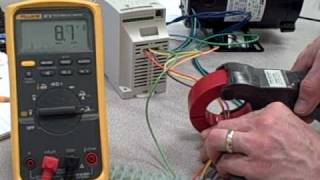 Using a clamp-on ammeter to measure three-phase current