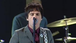 Johnny Marr & Justin Young (The Vaccines) - I Fought The Law (Live at the NME Awards, 2013)