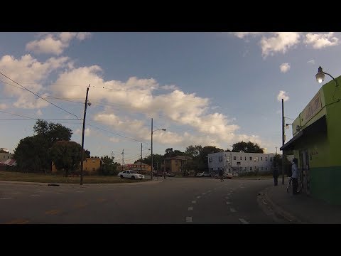 Miami Overtown - Dirija pela NW 2nd Ave - ORIGINAL NO BLUR