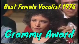 Janis Ian Grammy wins award &quot;at seventeen&quot; for best female pop performance 1976