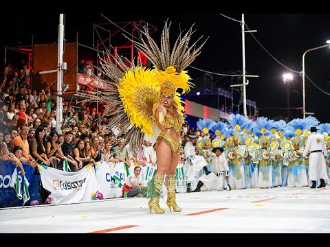 Primera noche - Show de batería TNT y su reina Agustina Cardoso
