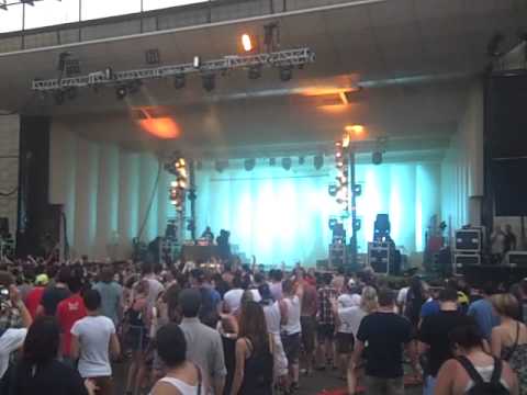 Lollapalooza 2011 - DJ Mel 2.AVI