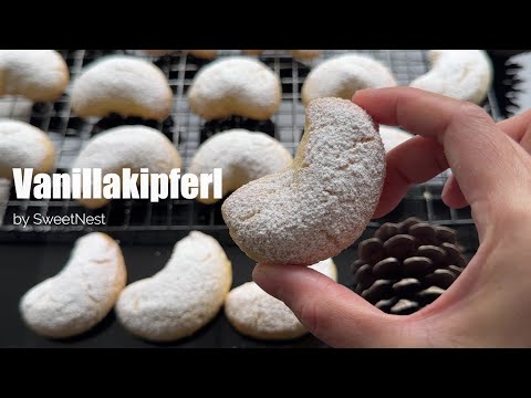 Vanillakipferl - these crescent-shaped cookies are staple every Christmas. They melt in your mouth!