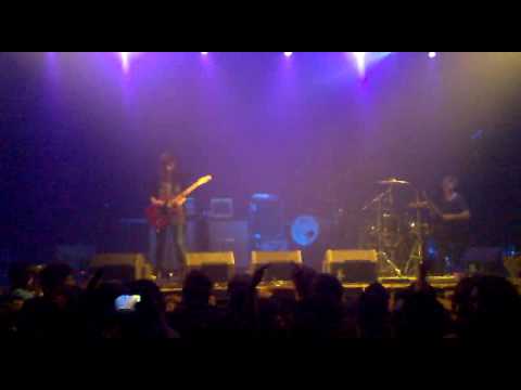 Blood Red Shoes - Heartsink (Barcelona, Razzmatazz 9/04/2010)