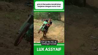 Download lagu THIS MAN TRIED TO CONQUER A CLIMB ON A TRAIL BIKE #shorts mp3