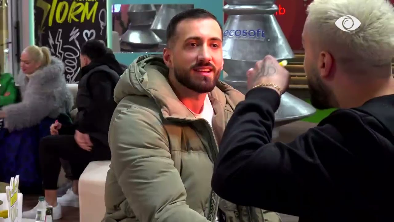 “Ke gënjyer veten duke blerë klikime”/ Vazhdon diskutimi mes Jozit dhe Gjestit