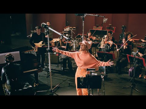 The Music Featurette