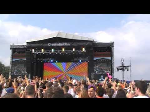 Calvin Harris - Sweet Nothing (Dimitri Vegas & Like Mike Creamfields 2013)