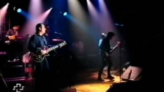 Burning y Loquillo-Que hace una chica como tu en un sitio como este